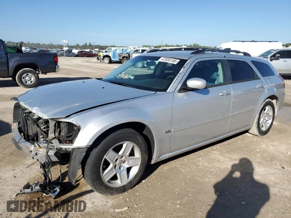 2005 Dodge Magnum SE with VIN 2D4FV48V75H649206, listed as a Copart auction lot 47035155 with 71,026 mi miles and Salvage Title. Bid and sale history available at carsss.com. Image 1.