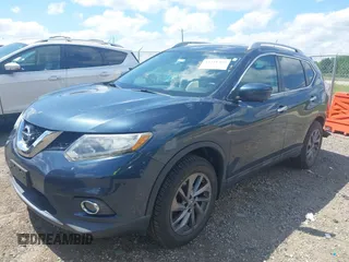 2016 Nissan Rogue SV z VIN 5N1AT2MV7GC747967, wystawiony jako IAAI lot #42231369 z przebiegiem 98 945 mil mil oraz . Historia ofert i sprzedaży dostępna na DreamBid. Obrazek 2.