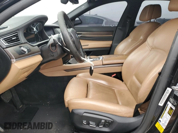 2014 BMW 7 Series ALPINA B7 z VIN WBAYE8C56ED134485, wystawiony jako Copart lot #44691685 z przebiegiem 165 954 mil mil oraz Czysty tytuł • Clean title. Historia ofert i sprzedaży dostępna na DreamBid. Obrazek 7.