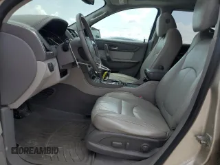2013 GMC Acadia SLT z VIN 1GKKRRKD7DJ245322, wystawiony jako Copart lot #55959535 z przebiegiem 218 487 mil mil oraz Szkody całkowita. Historia ofert i sprzedaży dostępna na DreamBid. Obrazek 7.