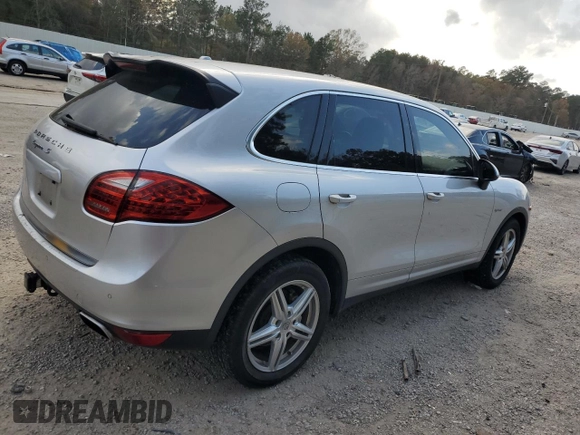 2011 Porsche Cayenne S Hybrid with VIN WP1AE2A28BLA93643, listed as a Copart auction lot 81786284 with 200,764 mi miles and Clean Title. Bid and sale history available at carsss.com. Image 3.