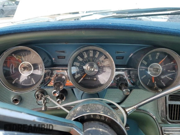 1961 Ford Thunderbird with VIN 1Y71Z127236, listed as a Copart auction lot 54090175 with 75,211 mi miles and Clean Title. Bid and sale history available at DreamBid. Image 9.