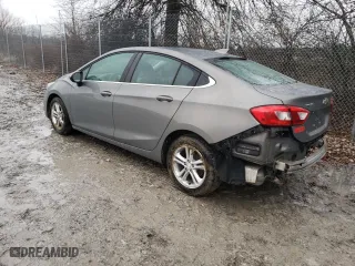 2018 Chevrolet Cruze LT with VIN 1G1BE5SM8J7214128, listed as a Copart auction lot 86360914 with 107,557 mi miles and Clean Title. Bid and sale history available at carsss.com. Image 2.