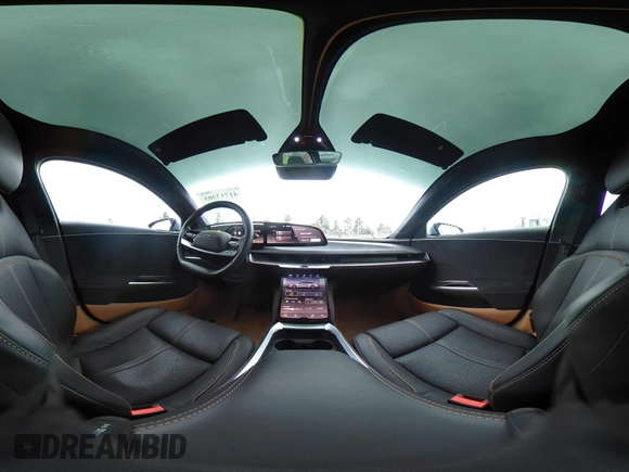 2023 Lucid Air Grand Touring z VIN 50EA1GBA3PA001806, wystawiony jako IAAI lot #41713303 z przebiegiem 6367 mil mil oraz . Historia ofert i sprzedaży dostępna na DreamBid. Obrazek 22.
