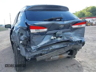 2023 Toyota Corolla Cross LE z VIN 7MUCAABG4PV063433, wystawiony jako IAAI lot #42227150 z przebiegiem 40 387 mil mil oraz . Historia ofert i sprzedaży dostępna na DreamBid. Obrazek 6.