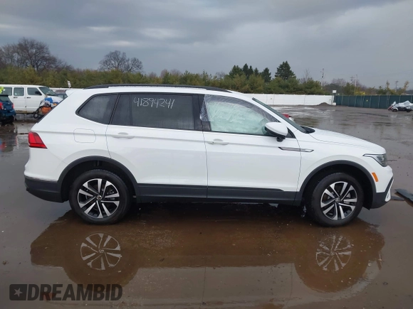 2024 Volkswagen Tiguan S with VIN 3VVFB7AX2RM092023, listed as a IAAI auction lot 41894241 with 10,395 mi miles and . Bid and sale history available at DreamBid. Image 14.