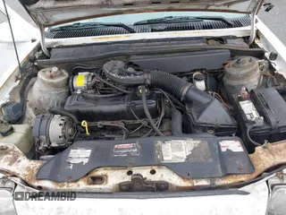 1984 Ford Tempo z VIN 1FABP19R3EK173928, wystawiony jako IAAI lot #41561559 z przebiegiem 30 355 mil mil oraz . Historia ofert i sprzedaży dostępna na DreamBid. Obrazek 10.