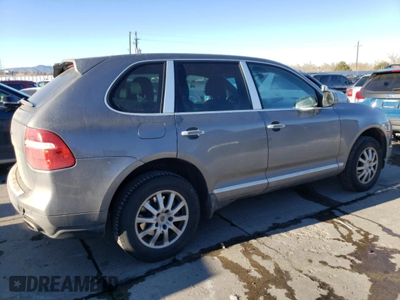 2010 Porsche Cayenne z VIN WP1AA2AP7ALA09642, wystawiony jako Copart lot #87620155 z przebiegiem 131 538 mil mil oraz Czysty tytuł • Clean title. Historia ofert i sprzedaży dostępna na DreamBid. Obrazek 3.