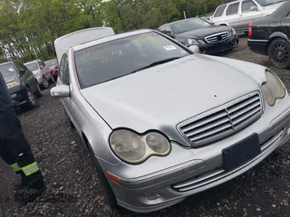 2005 Mercedes-Benz C 240 with VIN WDBRF81J85F562954, listed as a IAAI auction lot 42218797 with Not provided miles and . Bid and sale history available at DreamBid. Image 1.