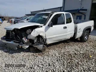 2005 Chevrolet Silverado 1500 with VIN 1GCEK19V45E270119, listed as a Copart auction lot 49972004 with 0 mi miles and Salvage Title. Bid and sale history available at carsss.com. Image 1.