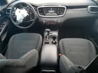 2019 Kia Sorento LX z VIN 5XYPG4A54KG480732, wystawiony jako Copart lot #87833135 z przebiegiem 102 219 mil mil oraz Szkody całkowita. Historia ofert i sprzedaży dostępna na DreamBid. Obrazek 8.