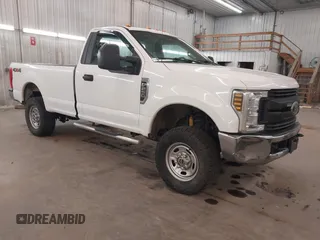 2018 Ford F-250 XL with VIN 1FTBF2B60JEC58138, listed as a IAAI auction lot 42381429 with 188,052 mi miles and . Bid and sale history available at DreamBid. Image 1.