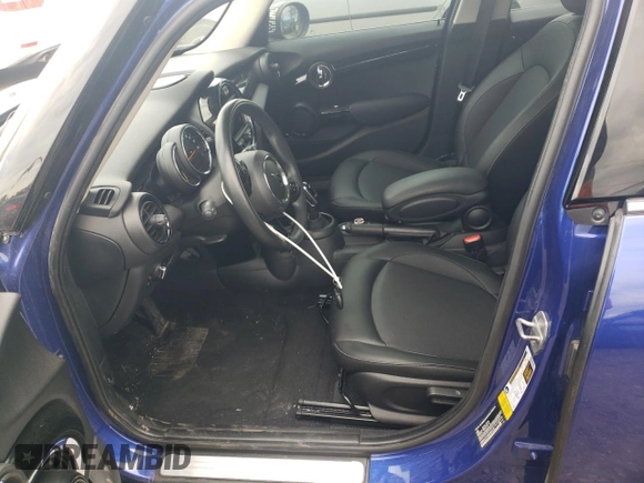 2021 MINI Hardtop 4 Door Oxford Edition z VIN WMWXU7C08M2M95160, wystawiony jako Copart lot #74030274 z przebiegiem 33 688 mil mil oraz Szkoda całkowita • Salvage title. Historia ofert i sprzedaży dostępna na DreamBid. Obrazek 7.