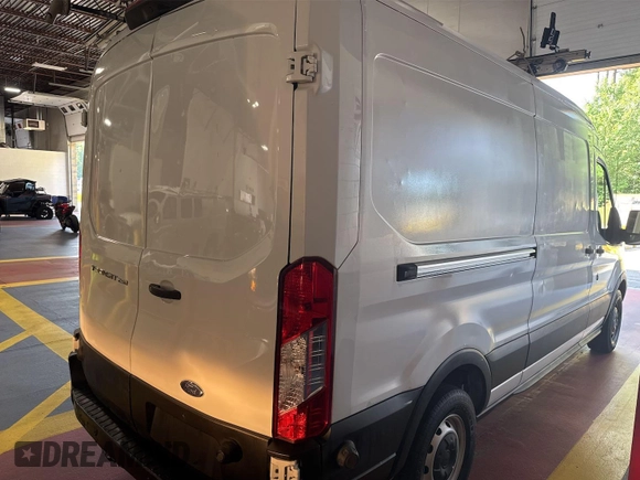 2019 Ford Transit с VIN 1FTYR2CM3KKA17661, выставлен на аукционе IAAI как лот 42778281 с пробегом 95 787 миль миль и . История ставок и продаж доступна на DreamBid. Изображение 35.