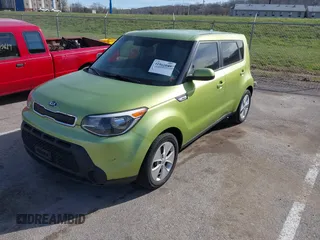 2015 Kia Soul with VIN KNDJN2A26F7765246, listed as a IAAI auction lot 41869048 with 111,657 mi miles. Bid and sale history available at carsss.com. Image 2.