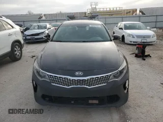 2016 Kia Optima EX z VIN 5XXGU4L30GG058389, wystawiony jako Copart lot #49993295 z przebiegiem 78 445 mil mil oraz Szkoda całkowita • Salvage title. Historia ofert i sprzedaży dostępna na DreamBid. Obrazek 5.