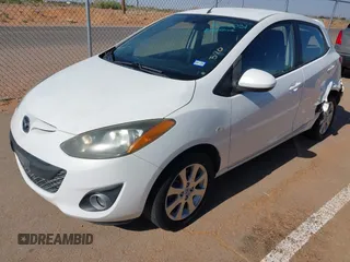 2011 Mazda 2 Sport z VIN JM1DE1HY8B0106234, wystawiony jako IAAI lot #42303051 z przebiegiem 128 273 mil mil oraz . Historia ofert i sprzedaży dostępna na DreamBid. Obrazek 2.