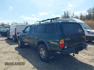 2003 Toyota Tacoma with VIN 5TEWN72N53Z185860, listed as a IAAI auction lot 41929543 with 324,407 mi miles. Bid and sale history available at carsss.com. Image 3.