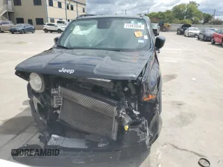 2020 Jeep Renegade Latitude with VIN ZACNJABB9LPL58359, listed as a Copart auction lot 71447094 with 89,904 mi miles and Salvage Title. Bid and sale history available at DreamBid. Image 5.