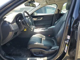 2017 Jaguar XF 35t Premium with VIN SAJBJ4BV7HCY31982, listed as a Copart auction lot 51728365 with 78,253 mi miles and Salvage Title. Bid and sale history available at DreamBid. Image 7.
