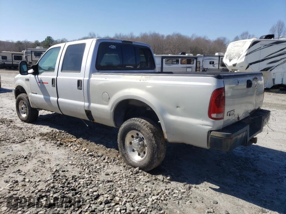 2000 Ford F-350 XL with VIN 1FTSW31F2YED14050, listed as a Copart auction lot 45839055 with 302,831 mi miles and Non Repairable. Bid and sale history available at DreamBid. Image 2.