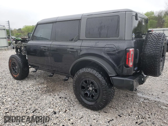 2022 Ford Bronco z VIN 1FMEE5DP3NLA95926, wystawiony jako Copart lot #51859265 z przebiegiem 32 215 mil mil oraz Szkoda całkowita • Salvage title. Historia ofert i sprzedaży dostępna na DreamBid. Obrazek 2.