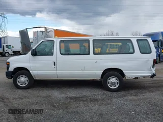 2008 Ford Econoline Passenger XL with VIN 1FDSS31L78DA60161, listed as a IAAI auction lot 41840351 with 151,312 mi miles. Bid and sale history available at carsss.com. Image 15.