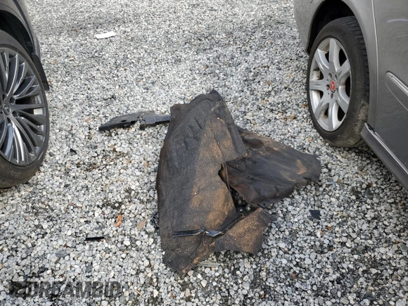 2023 Lexus RZ 450e Premium z VIN JTJAAAAB8PA018786, wystawiony jako Copart lot #47896015 z przebiegiem 14 665 mil mil oraz Szkoda całkowita • Salvage title. Historia ofert i sprzedaży dostępna na DreamBid. Obrazek 14.