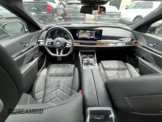 2024 BMW 7 Series with VIN WBA43EH01RCP42359, listed as a Copart auction lot 63657275 with 11,294 mi miles and Clean title. Bid and sale history available at DreamBid. Image 5.