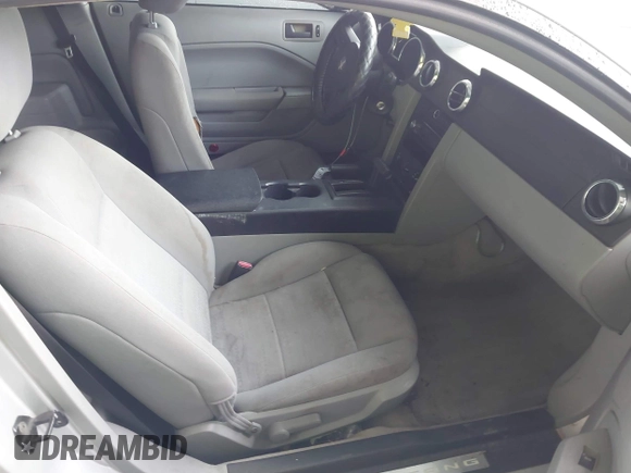 2005 Ford Mustang Deluxe with VIN 1ZVFT80N955114839, listed as a IAAI auction lot 42689801 with 149,556 mi miles and . Bid and sale history available at DreamBid. Image 5.