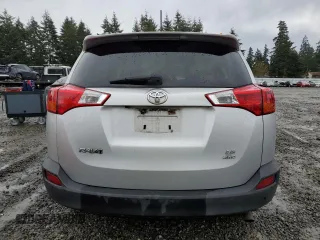 2015 Toyota RAV4 LE with VIN JTMBFREV0FJ035589, listed as a Copart auction lot 50051385 with 136,360 mi miles and Salvage Title. Bid and sale history available at DreamBid. Image 6.