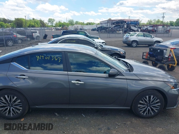 2025 Nissan Altima SV with VIN 1N4BL4DV0SN381826, listed as a IAAI auction lot 42201363 with 2,071 mi miles and . Bid and sale history available at DreamBid. Image 13.