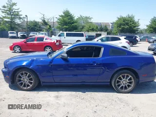 2014 Ford Mustang V6 with VIN 1ZVBP8AM6E5283340, listed as a IAAI auction lot 42412196 with 79,343 mi miles and . Bid and sale history available at DreamBid. Image 14.