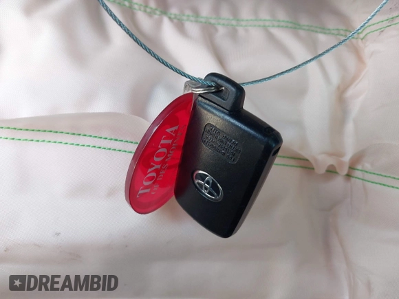2017 Toyota Prius Two with VIN JTDZN3EU3HJ073987, listed as a IAAI auction lot 41962458 with 84,464 mi miles and . Bid and sale history available at DreamBid. Image 11.