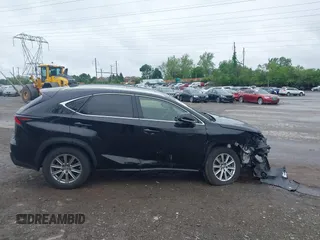 2017 Lexus NX 200t z VIN JTJBARBZ3H2113198, wystawiony jako IAAI lot #42223566 z przebiegiem 27 339 mil mil oraz . Historia ofert i sprzedaży dostępna na DreamBid. Obrazek 13.