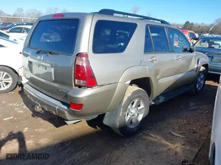2005 Toyota 4Runner SR5 with VIN JTEZU14R158024192, listed as a IAAI auction lot 41262075 with 190,934 mi miles. Bid and sale history available at carsss.com. Image 4.