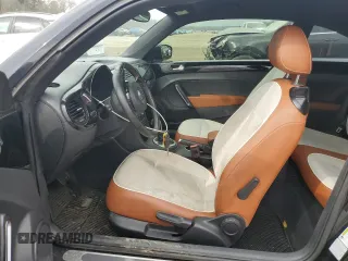 2017 Volkswagen Beetle 1.8T Fleet with VIN 3VWF17ATXHM628534, listed as a Copart auction lot 44686385 with 0 mi miles and Salvage Title. Bid and sale history available at carsss.com. Image 7.