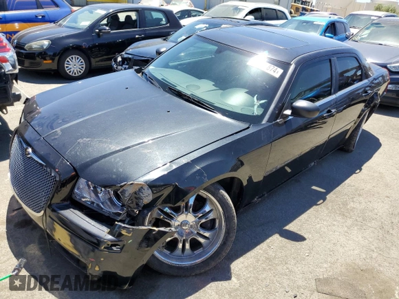 2005 Chrysler 300 with VIN 2C3JA43R95H161005, listed as a Copart auction lot 60951874 with 147,903 mi miles and Salvage Title. Bid and sale history available at carsss.com. Image 1.
