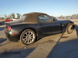 2007 BMW Z4 3.0i with VIN 4USBU33567LW72296, listed as a Copart auction lot 83709394 with 139,740 mi miles and Salvage Title. Bid and sale history available at carsss.com. Image 3.