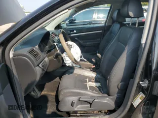 2008 Volkswagen Jetta Wolfsburg Edition with VIN 3VWRJ71K58M153556, listed as a Copart auction lot 71063924 with 197,518 mi miles and Salvage title. Bid and sale history available at DreamBid. Image 7.