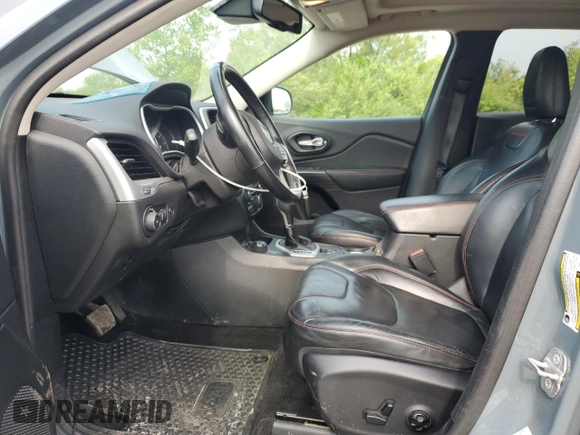 2014 Jeep Cherokee Trailhawk with VIN 1C4PJMBS4EW160341, listed as a Copart auction lot 60761475 with 135,087 mi miles and Salvage title. Bid and sale history available at DreamBid. Image 7.