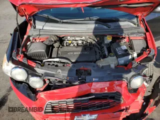 2015 Chevrolet Sonic LT z VIN 1G1JC5SH3F4176465, wystawiony jako Copart lot #50882295 z przebiegiem 76 029 mil mil oraz Szkody całkowita. Historia ofert i sprzedaży dostępna na DreamBid. Obrazek 12.