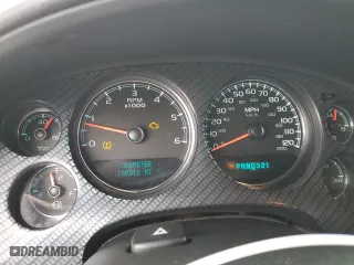 2008 Chevrolet Avalanche LT w/1LT with VIN 3GNFK12328G223463, listed as a Copart auction lot 89093435 with 180,012 mi miles and Salvage Title. Bid and sale history available at carsss.com. Image 9.
