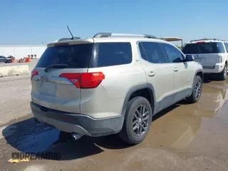 2017 GMC Acadia SLT z VIN 1GKKNMLS6HZ134084, wystawiony jako IAAI lot #41978517 z przebiegiem 157 680 mil mil oraz . Historia ofert i sprzedaży dostępna na DreamBid. Obrazek 4.