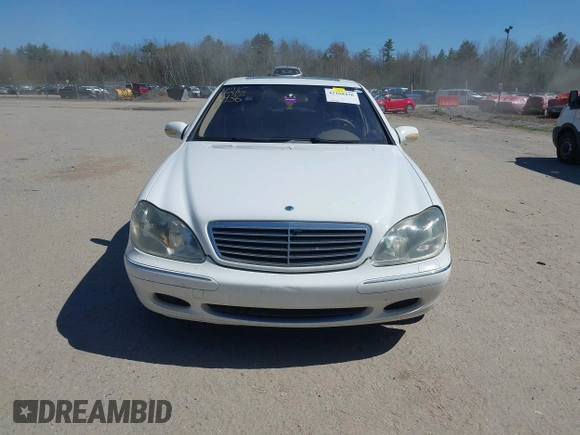 2001 Mercedes-Benz S with VIN WDBNG70J81A166750, listed as a IAAI auction lot 42168436 with 149,258 mi miles. Bid and sale history available at carsss.com. Image 13.
