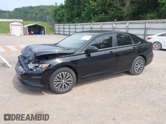 2020 Volkswagen Jetta S with VIN 3VWCB7BU0LM076901, listed as a IAAI auction lot 42589513 with 43,446 mi miles and . Bid and sale history available at DreamBid. Image 2.