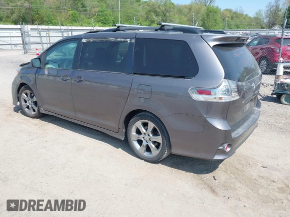 2011 Toyota Sienna SE с VIN 5TDXK3DC0BS126129, выставлен на аукционе IAAI как лот 42200517 с пробегом 158 408 миль миль и . История ставок и продаж доступна на DreamBid. Изображение 3.