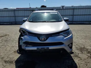 2017 Toyota RAV4 XLE with VIN 2T3WFREV0HW358286, listed as a Copart auction lot 51365425 with 39,953 mi miles and Salvage Title. Bid and sale history available at DreamBid. Image 5.