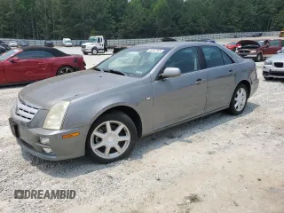 2005 Cadillac STS z VIN 1G6DW677350178372, wystawiony jako Copart lot #59322345 z przebiegiem 92 452 mil mil oraz Nie do naprawy • Non repairable. Historia ofert i sprzedaży dostępna na DreamBid. Obrazek 1.