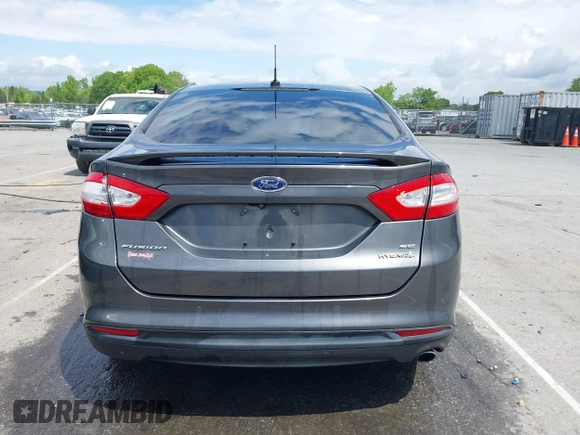2016 Ford Fusion SE Hybrid с VIN 3FA6P0LU6GR127095, выставлен на аукционе IAAI как лот 42013324 с пробегом 134 474 миль миль и . История ставок и продаж доступна на DreamBid. Изображение 16.